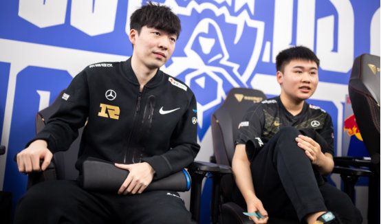 另一名球员 另一名球员