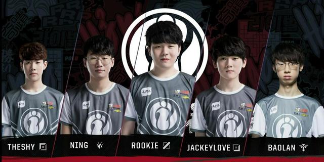 3枚银牌和 3枚银牌和