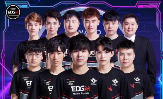 这与他坚持 这与他坚持